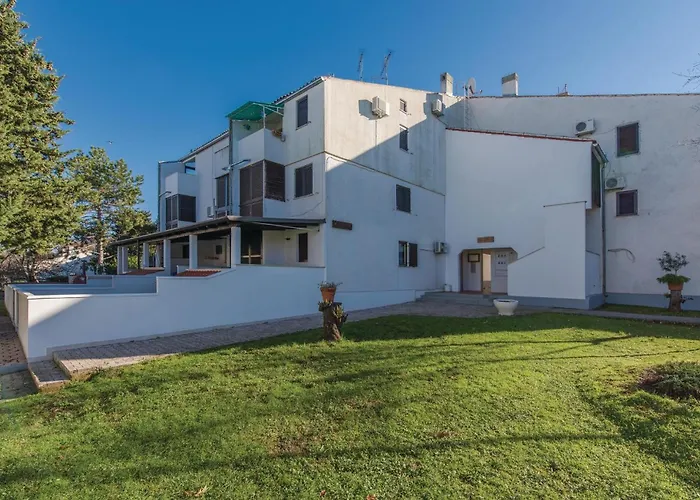 Two-bedroom In Cervar Porat ポレッチ