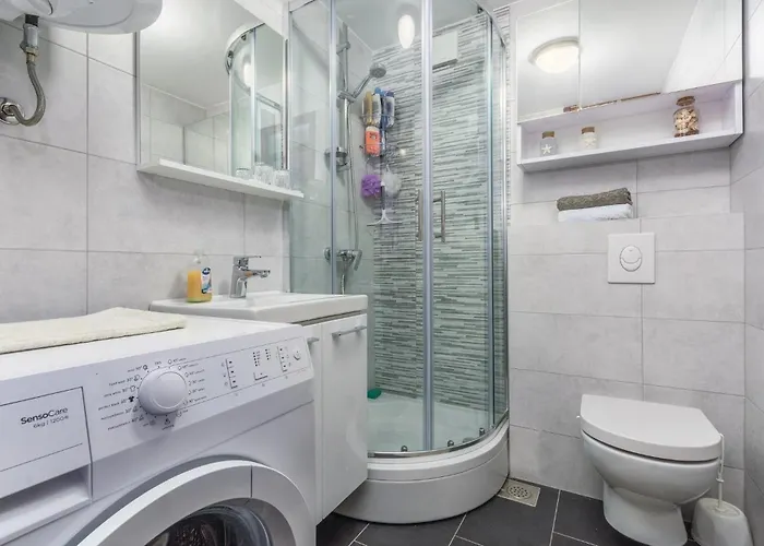 アパート Two-bedroom In Cervar Porat *