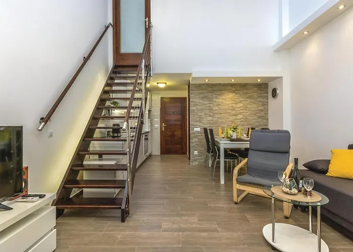 Two-bedroom In Cervar Porat ポレッチ